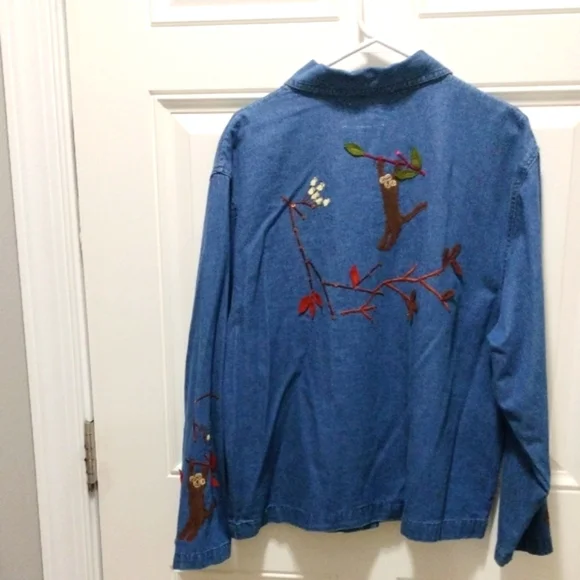Tantrums Blue Denim Shirt with Embroidered Sloths and Flowers-Such A Unique Find - Picture 3 of 7